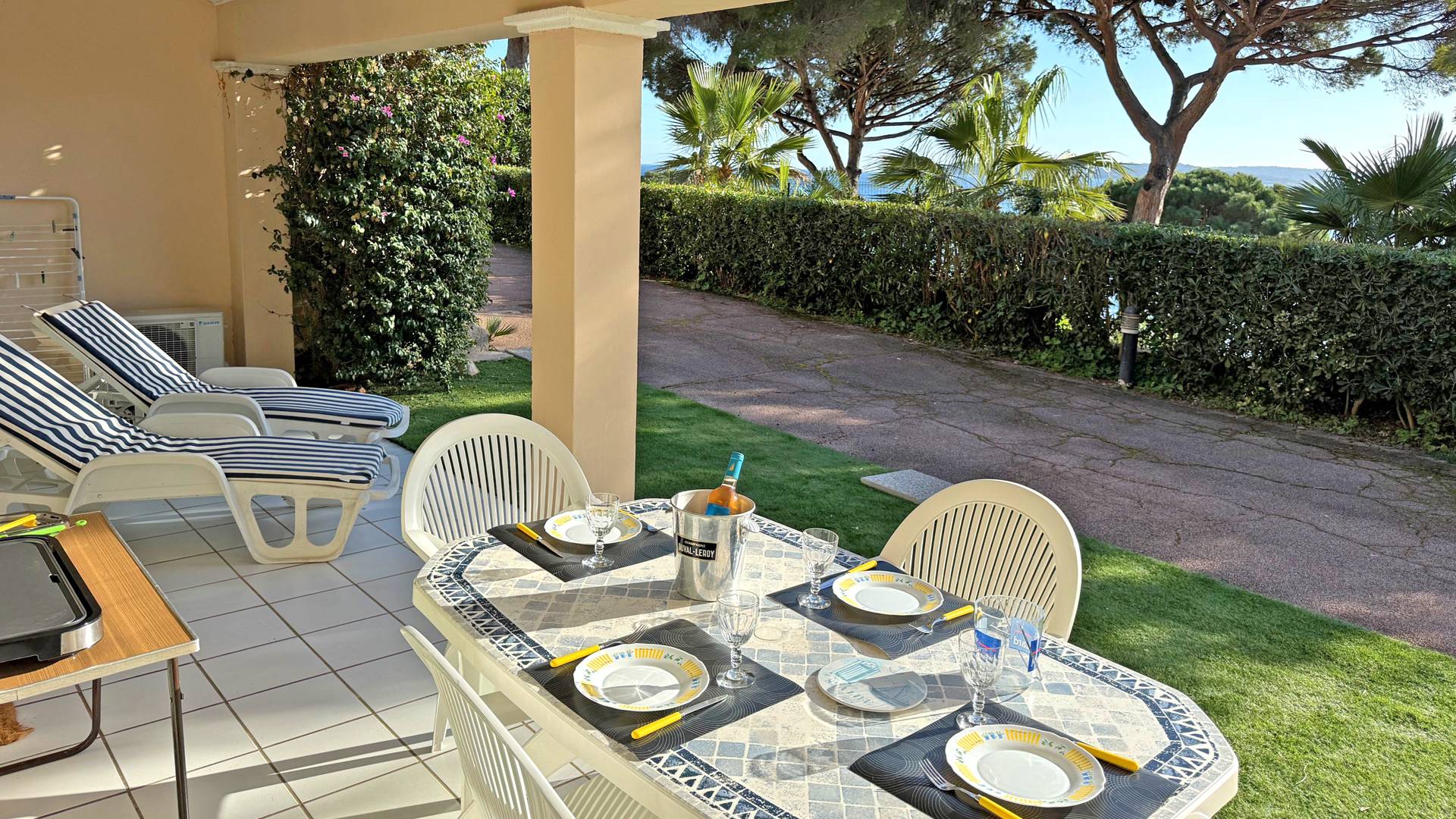 Villa Port Saint Pierre  (  )