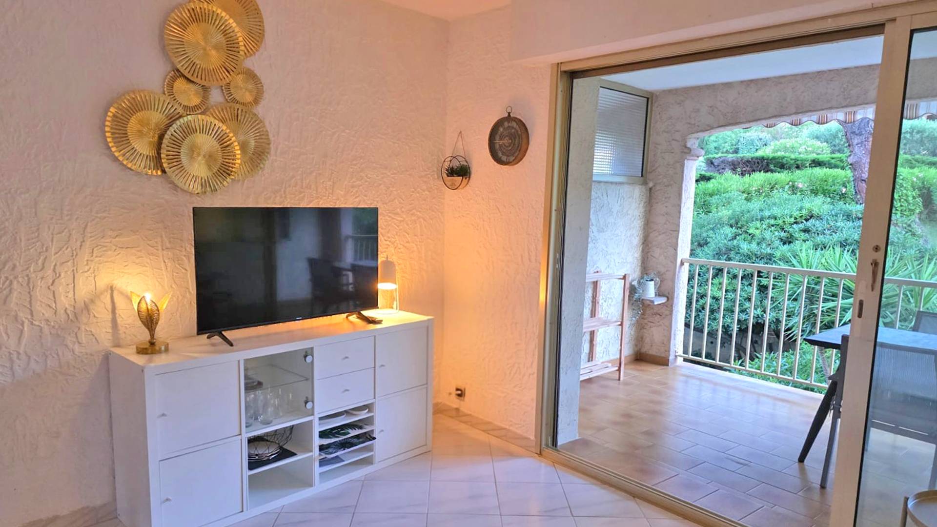 Prestige Vacances  (  )