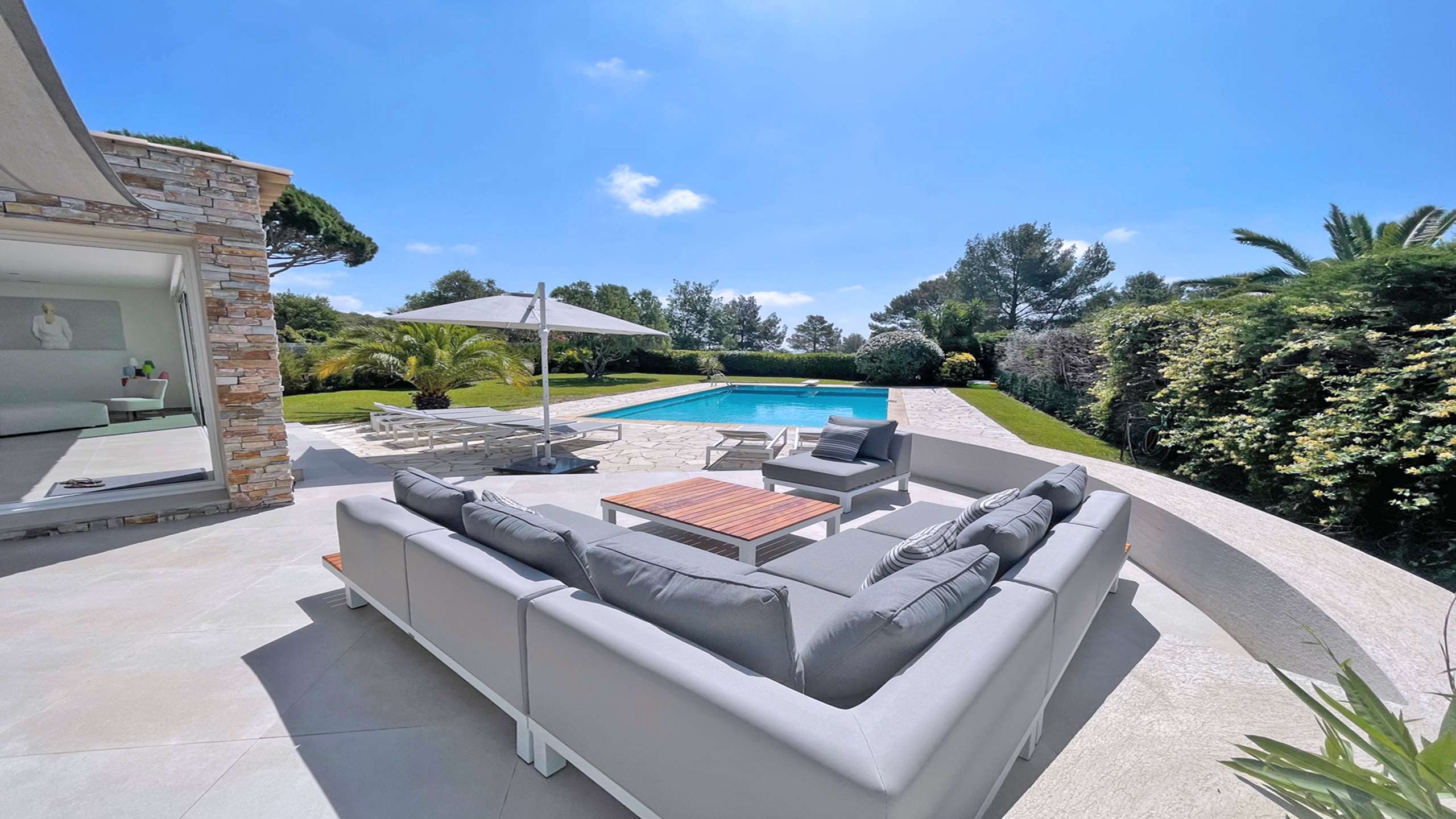 Les Mas du Golfe  (  )