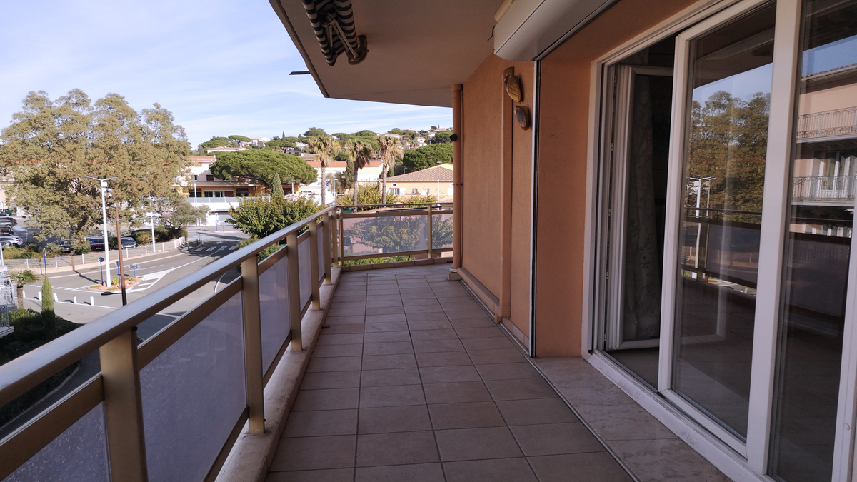 Vente Appartement 86m² 3 Pièces à Sainte-Maxime (83120) - E Loc Immo